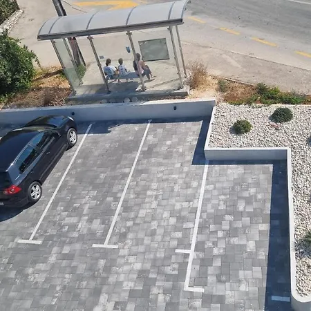 M&a Apartment *
